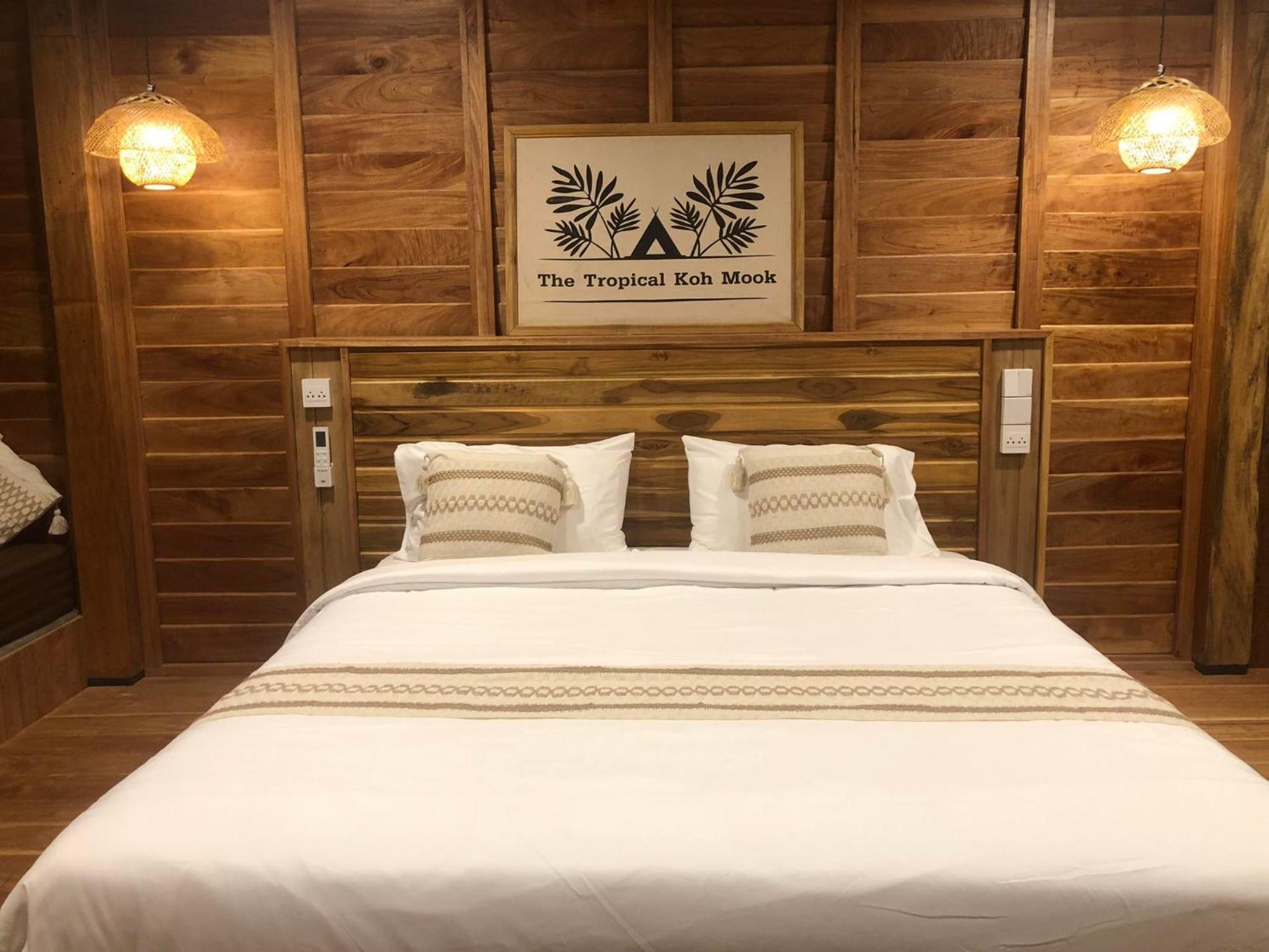 The Tropical Koh Mook Villa Room photo